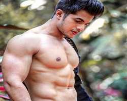 He is a fitness freak and spend hours at gym to maintain his abs.